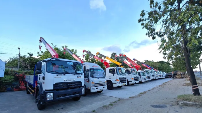 Cẩu Tự Hành Lớn