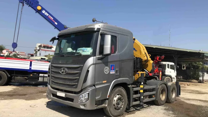 Đầu Kéo Cẩu 25T